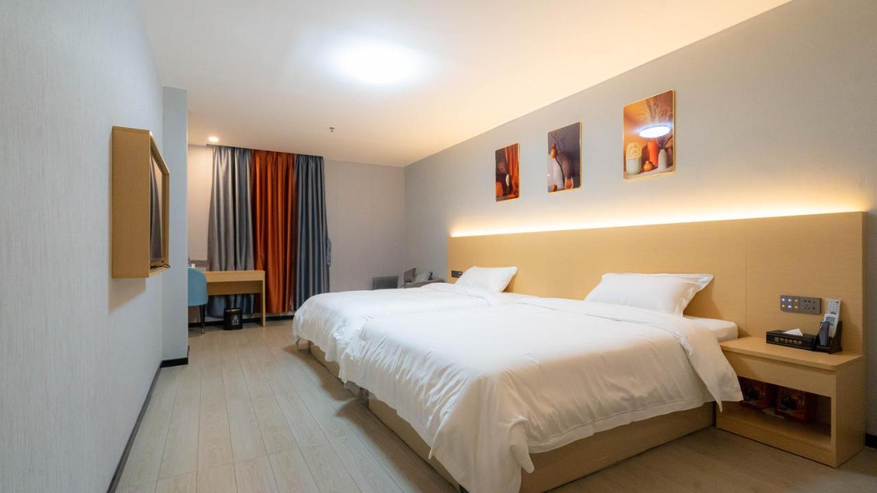 Li Hao Tai Hotel Guangzhou Bagian luar foto