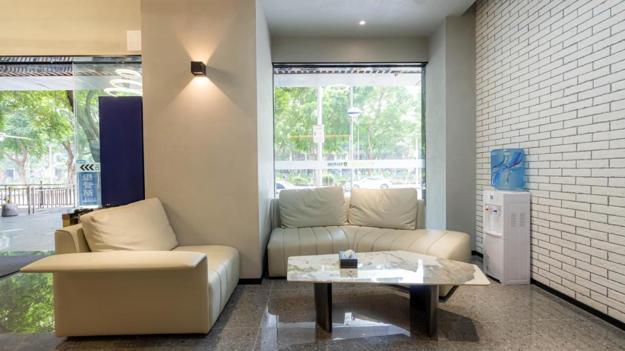 Li Hao Tai Hotel Guangzhou Bagian luar foto